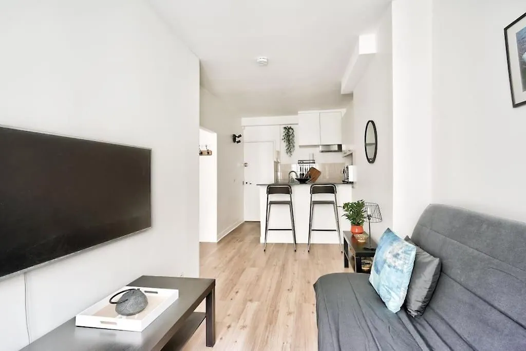 Nice 1 Bedroom Flat 10 Min From Place De La Bastille パリ 0*,  フランス